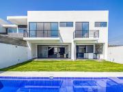 Casa en Fraccionamiento en Burgos Bugambilias Temixco...