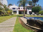 Casa en Fraccionamiento en Burgos Bugambilias Temixco...