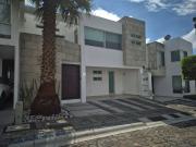CASA EN FRACCIONAMIENTO EN LOMAS DE ANGELOPOLIS SAN...
