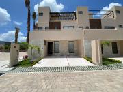 Casa en Fraccionamiento en Real Santa Fe Xochitepec CAEN...