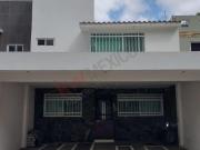 CASA EN FRACCIONAMIENTO EN VENTA EN BOSQUES DE SAN JUAN...