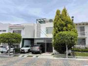 Casa en Fraccionamiento en Venta en Lomas de Angel?polis