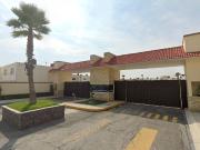 Casa en Fraccionamiento Fuentes del Valle, Cl. Villa...