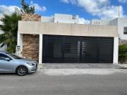 Casa en Fraccionamiento Las Américas