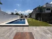 CASA EN FRACCIONAMIENTO LAS FINCAS EN JIUTEPEC