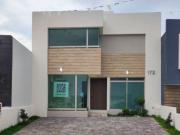 CASA EN FRACCIONAMIENTO LOMALTA, MORELIA