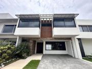 Casa en Fraccionamiento Lomas de Ahuatlán