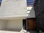 Casa en Fraccionamiento Lomas de Angel?polis