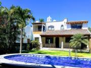 Casa en Fraccionamiento Lomas de Atzingo