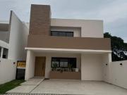 Casa en Fraccionamiento Lomas del Dorado