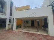 Casa en Fraccionamiento Maralago