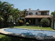 Casa en fraccionamiento privado en Lomas de Atzingo,...