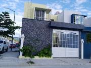 CASA EN FRACCIONAMIENTO PRIVADO ORQUÍDEAS ZONA NORTE...