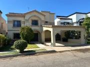 CASA EN FRACCIONAMIENTO PUERTA DE ALCALÁ