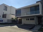 Casa en Fraccionamiento Puerta del Bosque