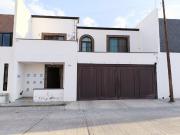 Casa en Fraccionamiento Puesta del Sol, Aguascalientes