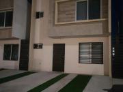 Casa en fraccionamiento Valparaíso en Santa Fe