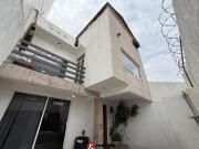 Casa en Fraccionamiento Villa de las Flores 1a Sección