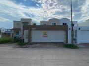 Casa en Fraccionamiento Villa del Cedro