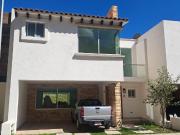 Casa en Fraccionamiento Zerezotla