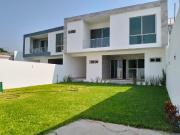 Casa en fraccionamieto Burgos, Morelos