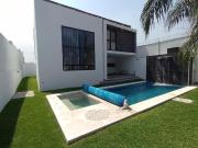 Casa en fraccionamineto Altos de Oaxtepec