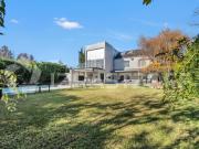 Casa en Galapagos 7 ambientes
