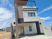 Casa en García, zona de Dominio Cumbres
