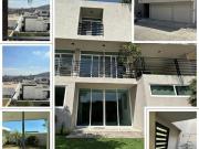 Casa en Gran Jardín 377m2: Residencia de Lujo + Depto...