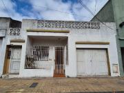 Casa en gran lote en Banfield Este