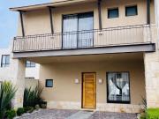 Casa en Hacienda Valbuena en VENTA