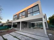 Casa de 4 dormitorios en venta en Haras Santa Maria, Escobar