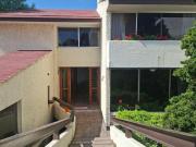 CASA EN INMEJORABLE UBICACIÓN AL SUR DE LA CIUDAD MUY...