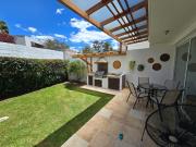 Casa en Intervalles dentro de Urbanizacion Casa en Intervalles dentro de Urbanizacion