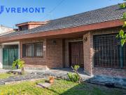 Casa en Ituzaingo Centro Excelente Ubicacion con Jardin