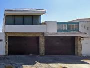 Casa en Jardines de San Manuel