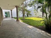 Casa en Jardines del Bosque, cerca de Arcos del Milenio...