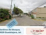 Casa en Jardines del Bosque de Remate, Oportunidad de...