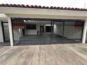 Casa en Jardines Universidad en Renta