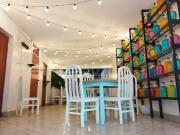 CASA EN LA Av. GRAN CHIMU ZARATE CON 2 LOCALES EN EL...