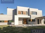 Casa en La Berlina, Pilará