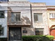 Casa en la colonia Del Valle Centro, gran plusvalia,...