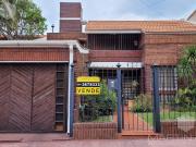 Casa en la mejor zona de Cofico con jardín, pileta y quincho