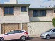 Casa en la Moderna con excelente terreno