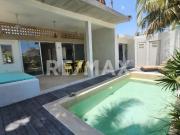 Casa en la playa a una cuadra del mar