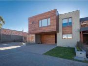 CASA EN VENTA PRIMERO DE MAYO