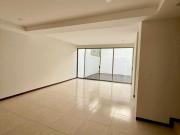 CASA EN LA QUERENCIA