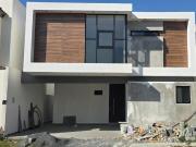 Casa en La Rioja Privada Residencial 1era. Etapa