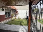 Casa 3 ambientes a la venta en Lanús Este
