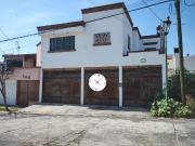 CASA EN LAS AMERICAS, CALLE PRIVADA CON VIGILANCIA...